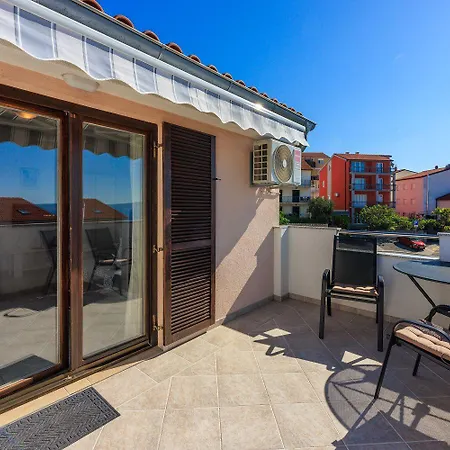 Idyllisches Studio-apartment Mit Grandiosen Meerblick, Privatparkplatz, Wifi Appartamento *
