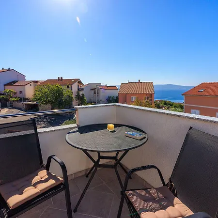 Idyllisches Studio-apartment Mit Grandiosen Meerblick, Privatparkplatz, Wifi Apartamento