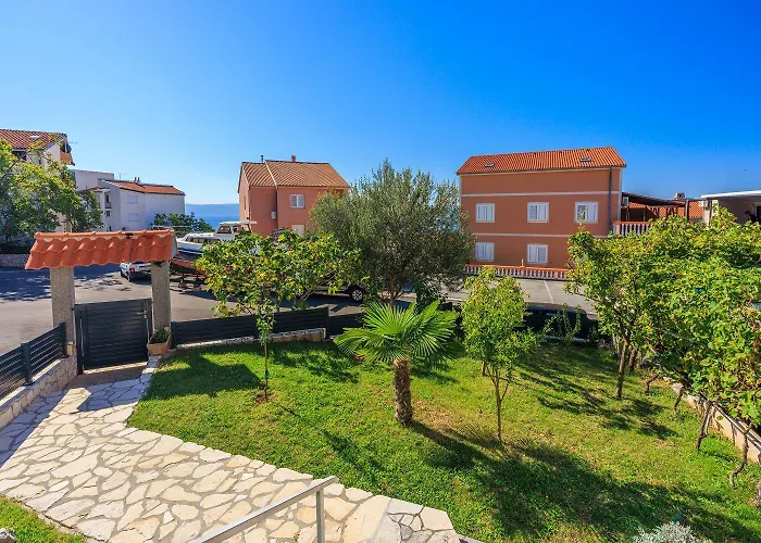 Idyllisches Studio-apartment Mit Grandiosen Meerblick, Privatparkplatz, Wifi Daire